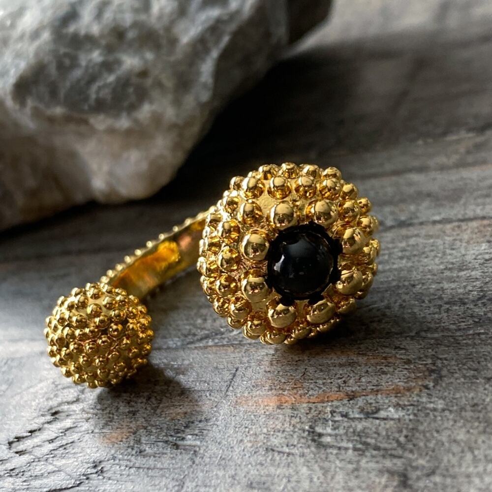 NEW Gold Textured Ring With Black Accent Stone - Picture 5 of 15